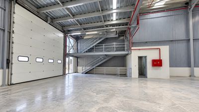 YENİ SANAYİ BÖLGESİNDE 120 M² KİRALIK DÜKKÂN — fotoğraf 3