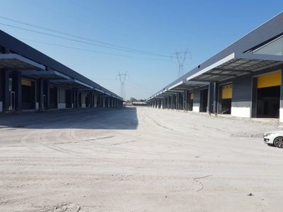 YENİ SANAYİ BÖLGESİNDE 120 M² KİRALIK DÜKKÂN — fotoğraf 12